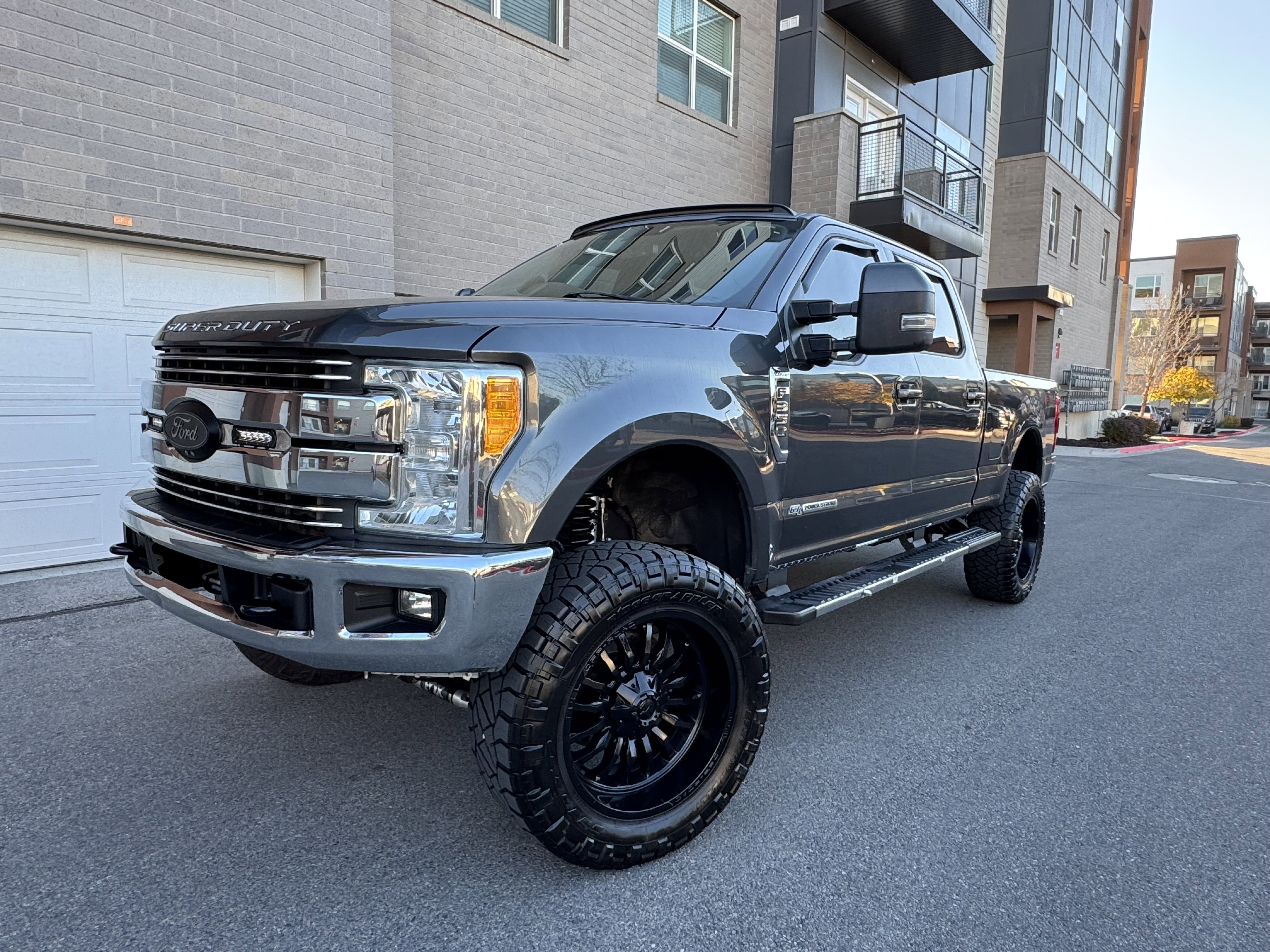 Used 2017 Ford F350 Lariat w/ Lariat Value Package image 15