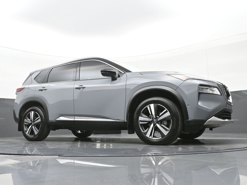 Used 2023 Nissan Rogue Platinum image 42