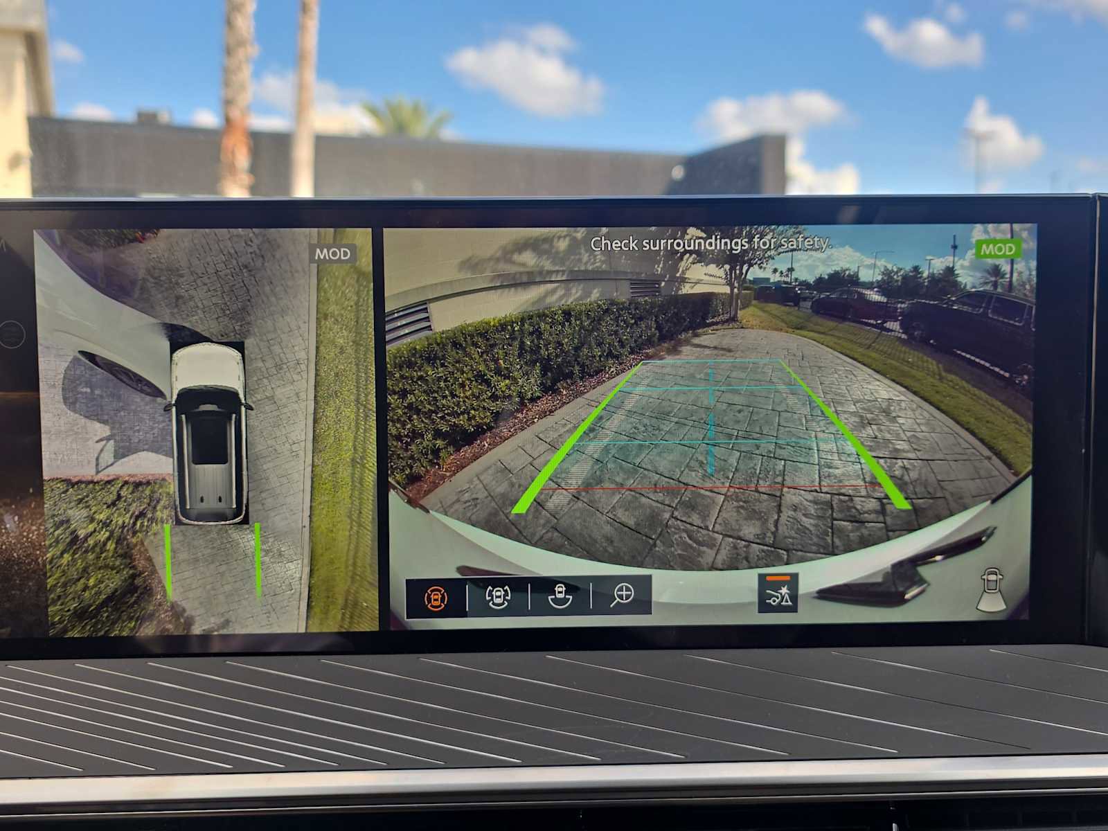 New 2026 INFINITI QX80 Autograph w/ Premium Cargo Package image 20