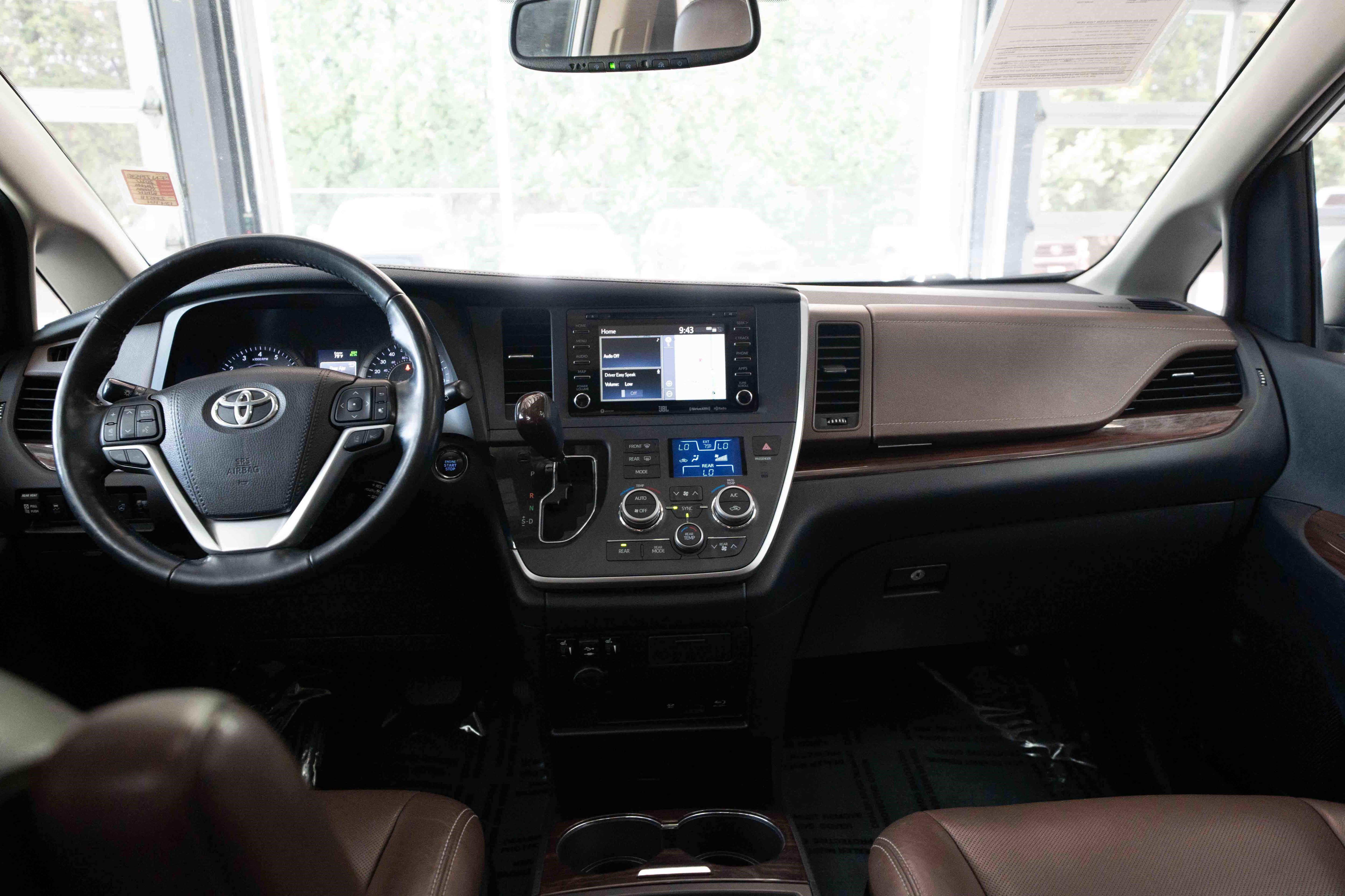 Used 2020 Toyota Sienna Limited Premium AWD/4WD image 20