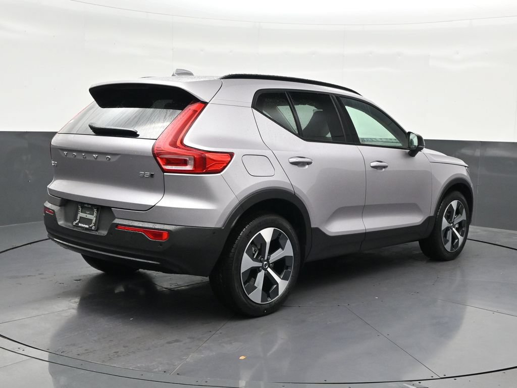 New 2026 Volvo XC40 B5 Plus w/ Protection Package Premier AWD/4WD image 5