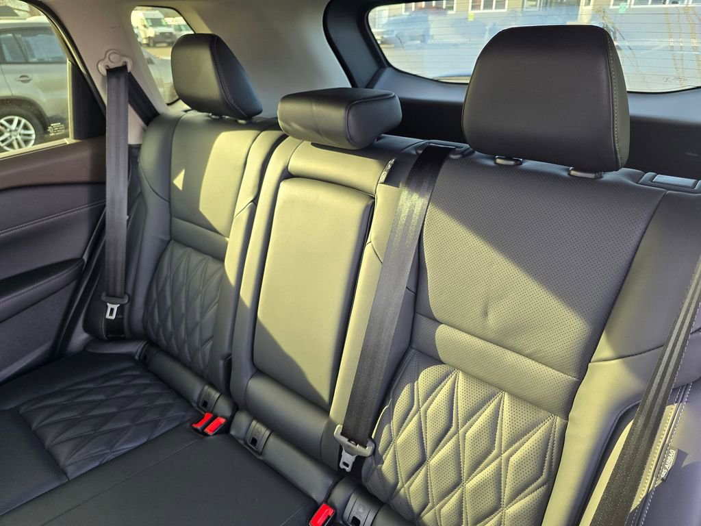 Used 2023 Nissan Rogue Platinum w/ Platinum Premium Package image 17