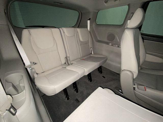 Used 2021 Kia Sedona LX image 22