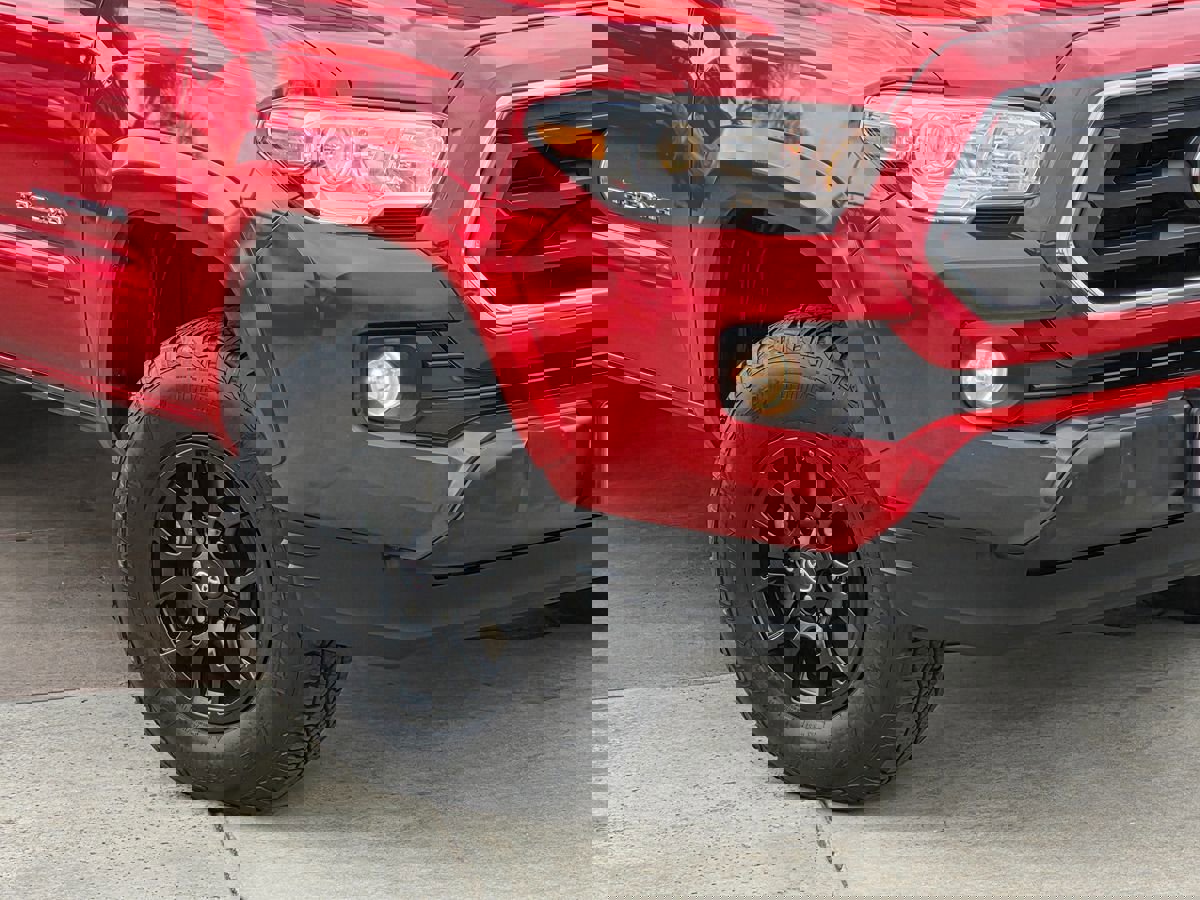 Used 2020 Toyota Tacoma SR5 image 5