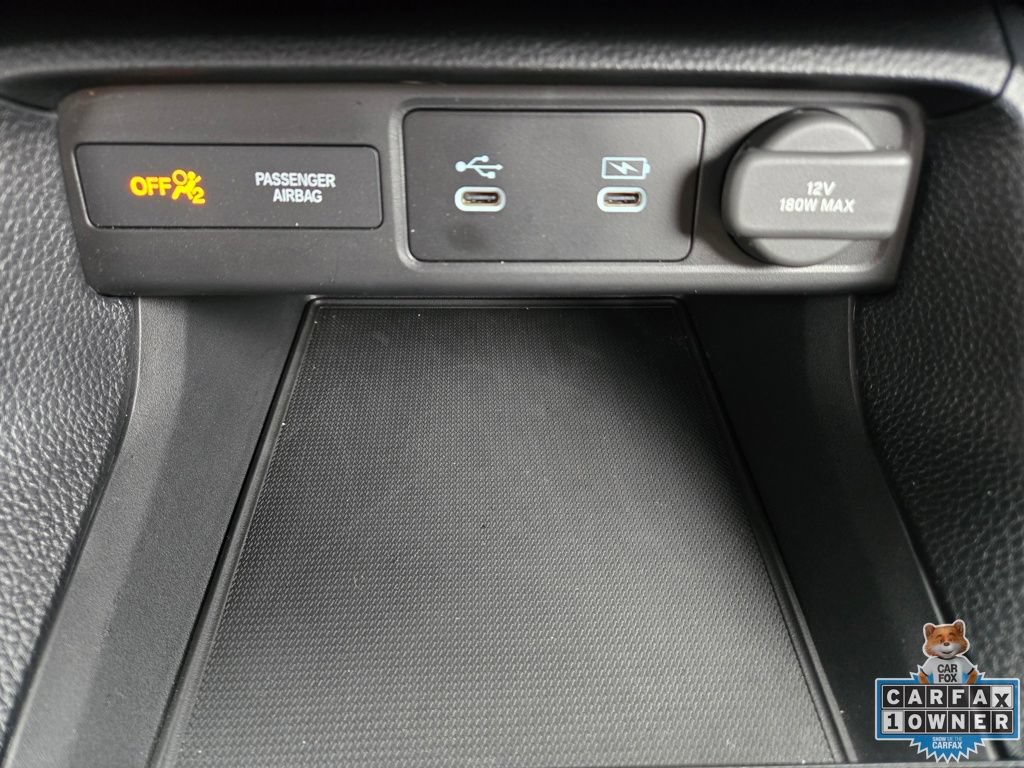 Used 2025 Honda Civic Sport image 32