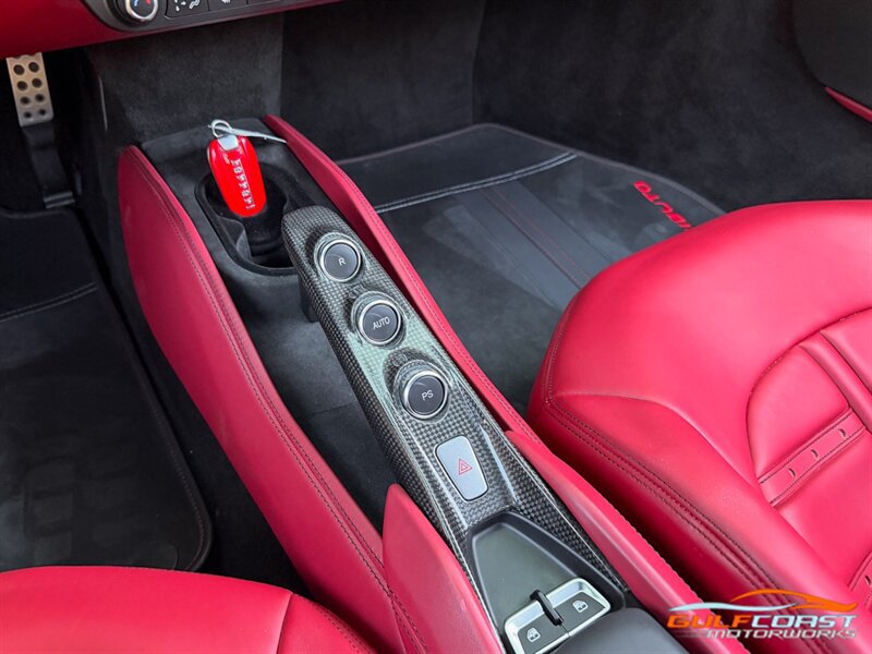 Used 2021 Ferrari F8 Tributo RWD image 18
