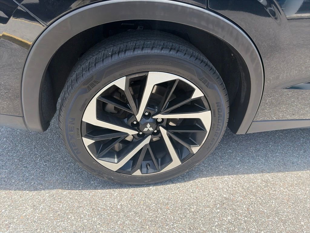 Used 2022 Mitsubishi Outlander SE AWD/4WD image 9