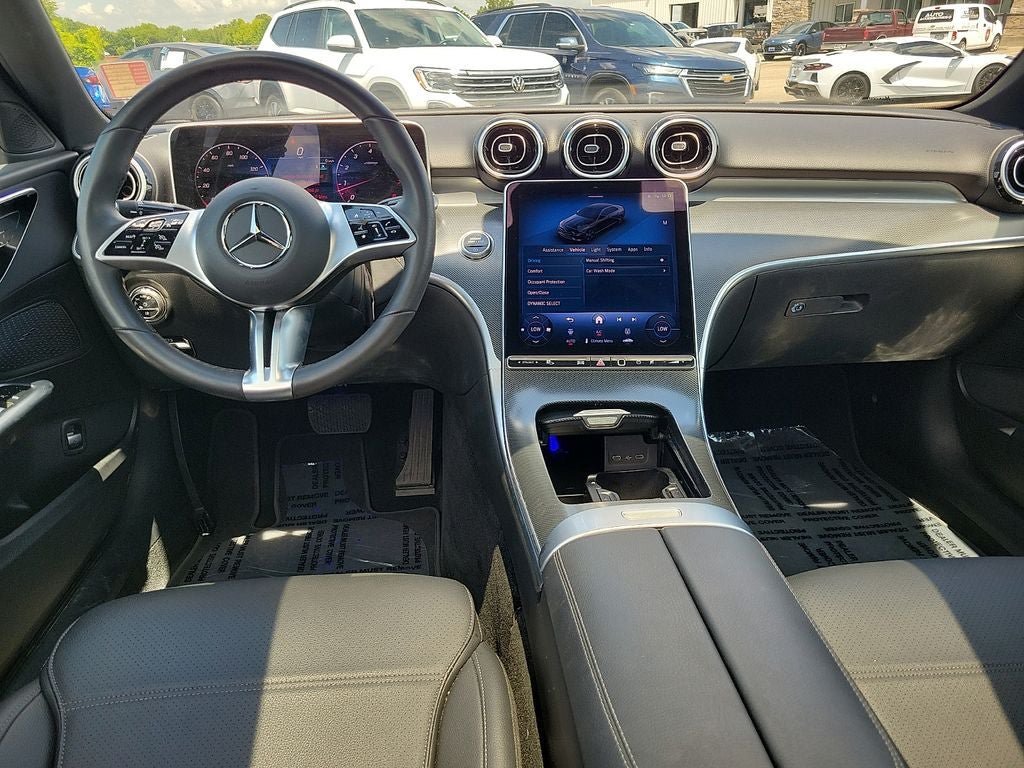 Used 2025 Mercedes-Benz C 300 Sedan w/ Winter Package image 10