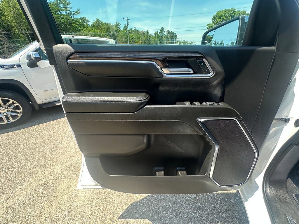Used 2024 GMC Sierra 1500 SLE AWD/4WD image 10