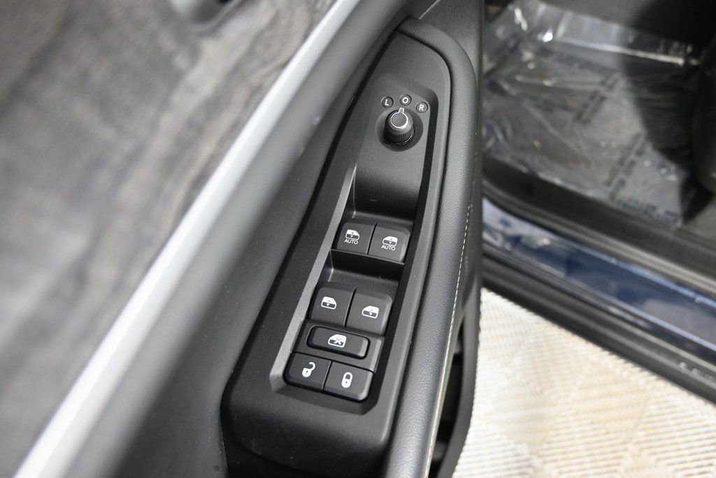 Used 2023 Jeep Grand Cherokee Limited image 23