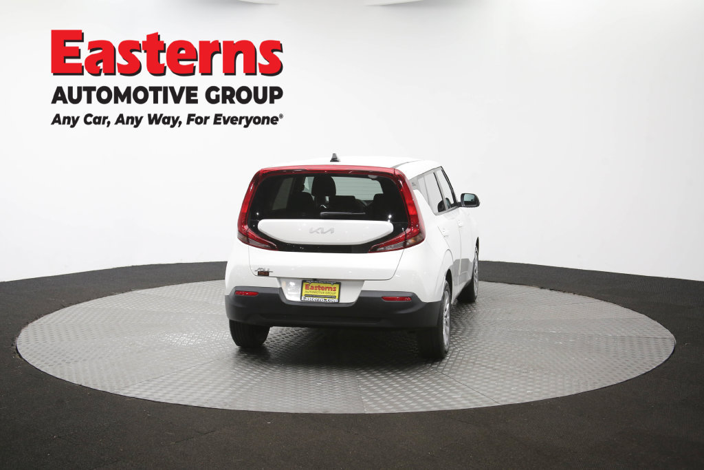 Used 2022 Kia Soul LX FWD image 41