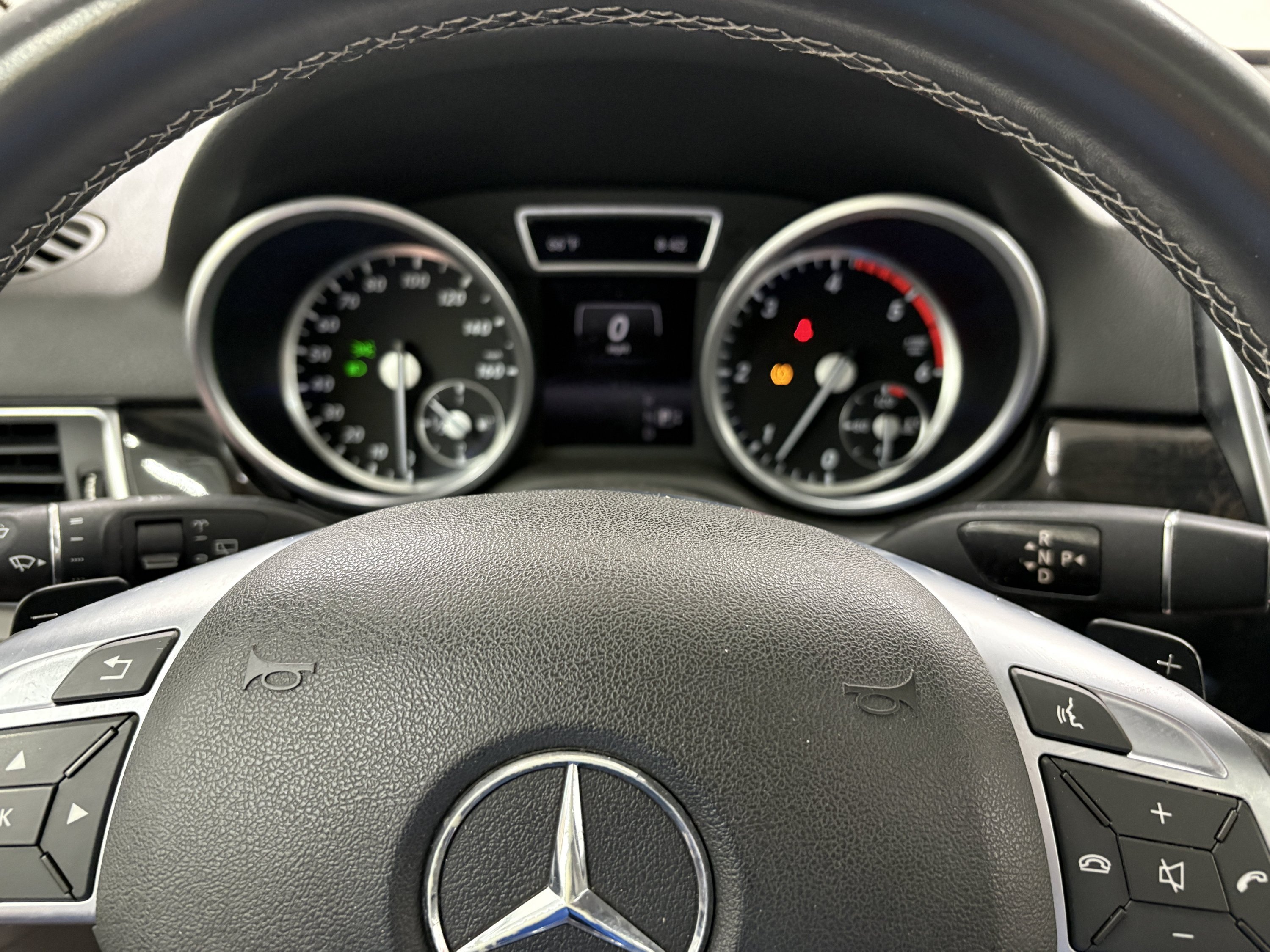 Used 2014 Mercedes-Benz ML 350 BlueTEC 4MATIC w/ Premium 1 Package image 34