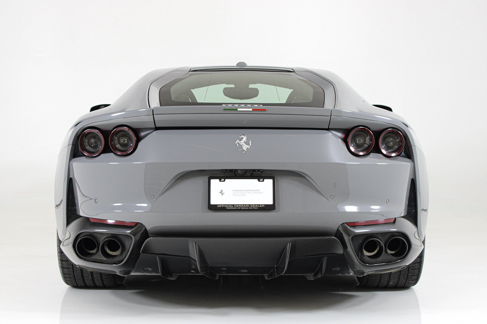 Used 2019 Ferrari 812 Superfast RWD image 8