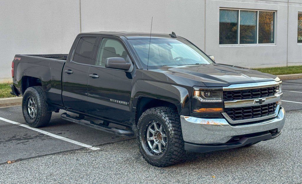Used 2016 Chevrolet Silverado 1500 W/T w/ Black Out Edition image 7