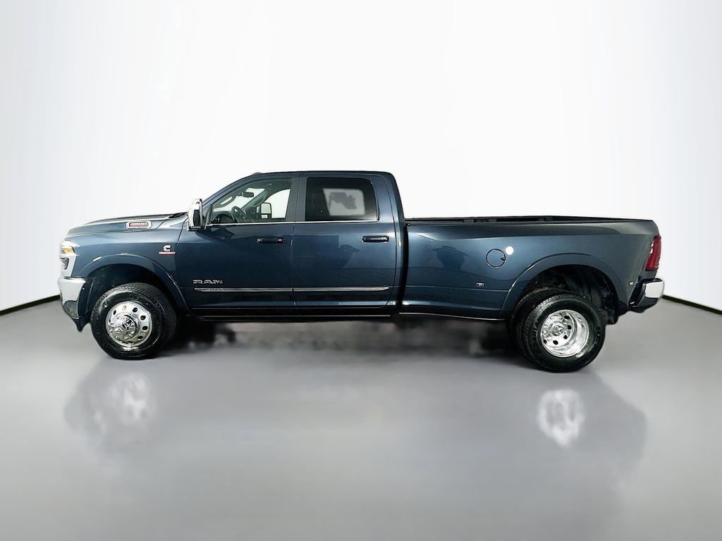 New 2025 RAM 3500 Limited image 4