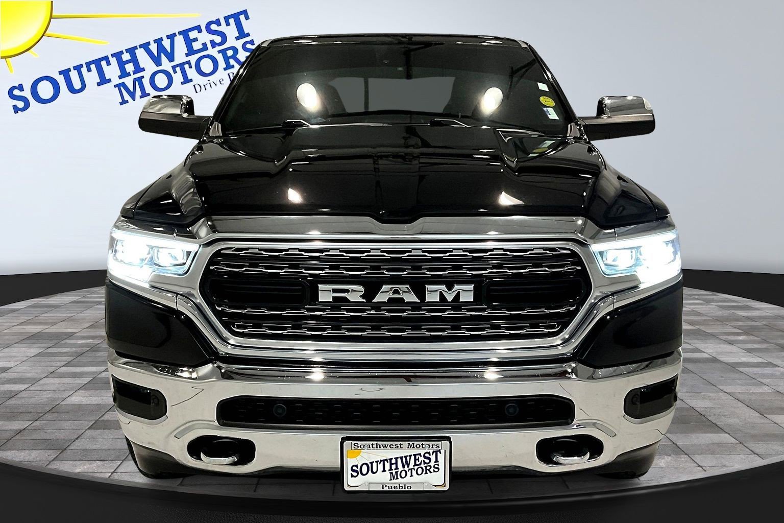 Used 2020 RAM 1500 Limited w/ Off-Road Group image 2