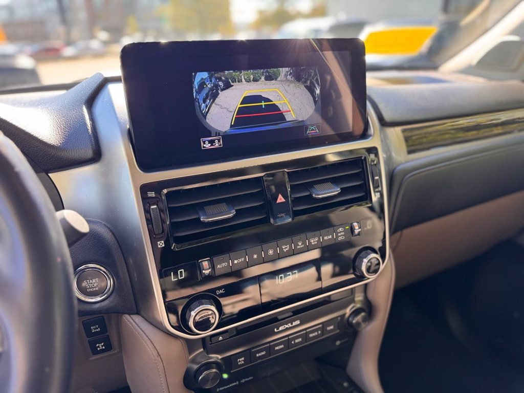 Used 2023 Lexus GX 460 Premium w/ Premium Package AWD/4WD image 17
