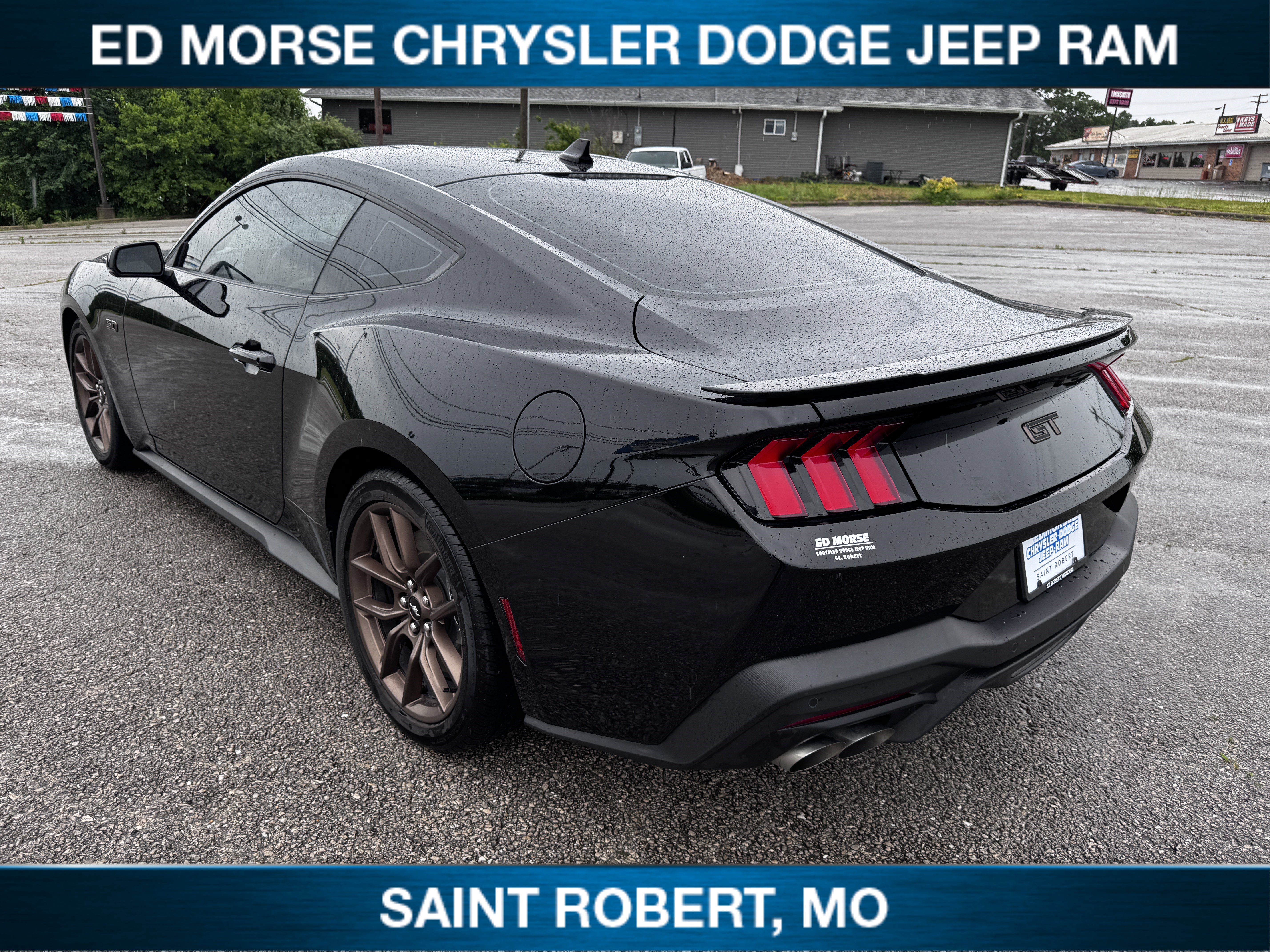 Used 2025 Ford Mustang GT Premium RWD image 5