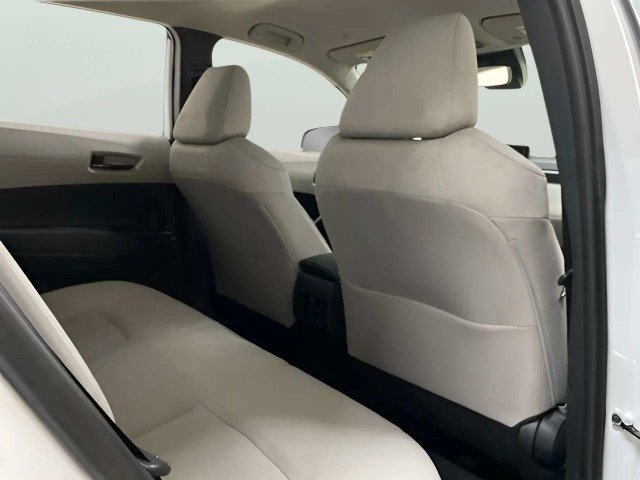 Used 2024 Toyota Corolla Cross L FWD image 21
