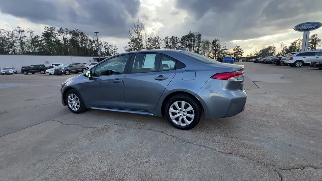 Used 2024 Toyota Corolla LE image 4