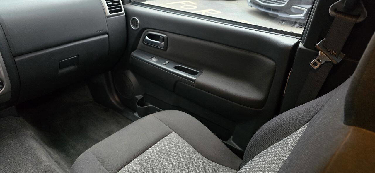 Used 2011 GMC Canyon SLE image 17