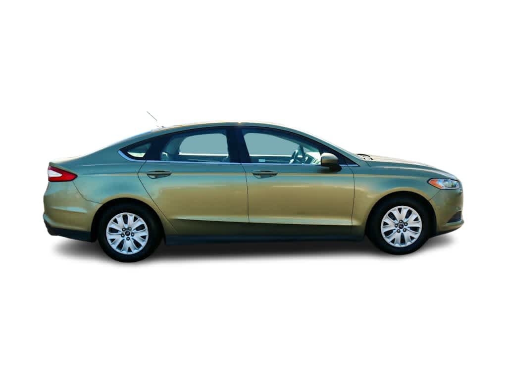 Used 2013 Ford Fusion S FWD image 4
