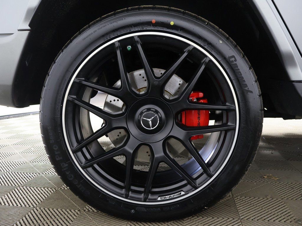 Used 2019 Mercedes-Benz G 63 AMG 4MATIC w/ Seat Comfort Package image 23