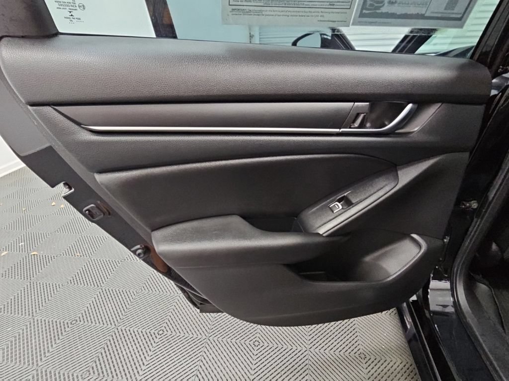 Used 2020 Honda Accord Sport image 31
