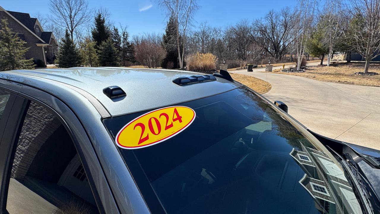 Used 2024 Chevrolet Silverado 2500 Custom w/ Custom Value Package image 32