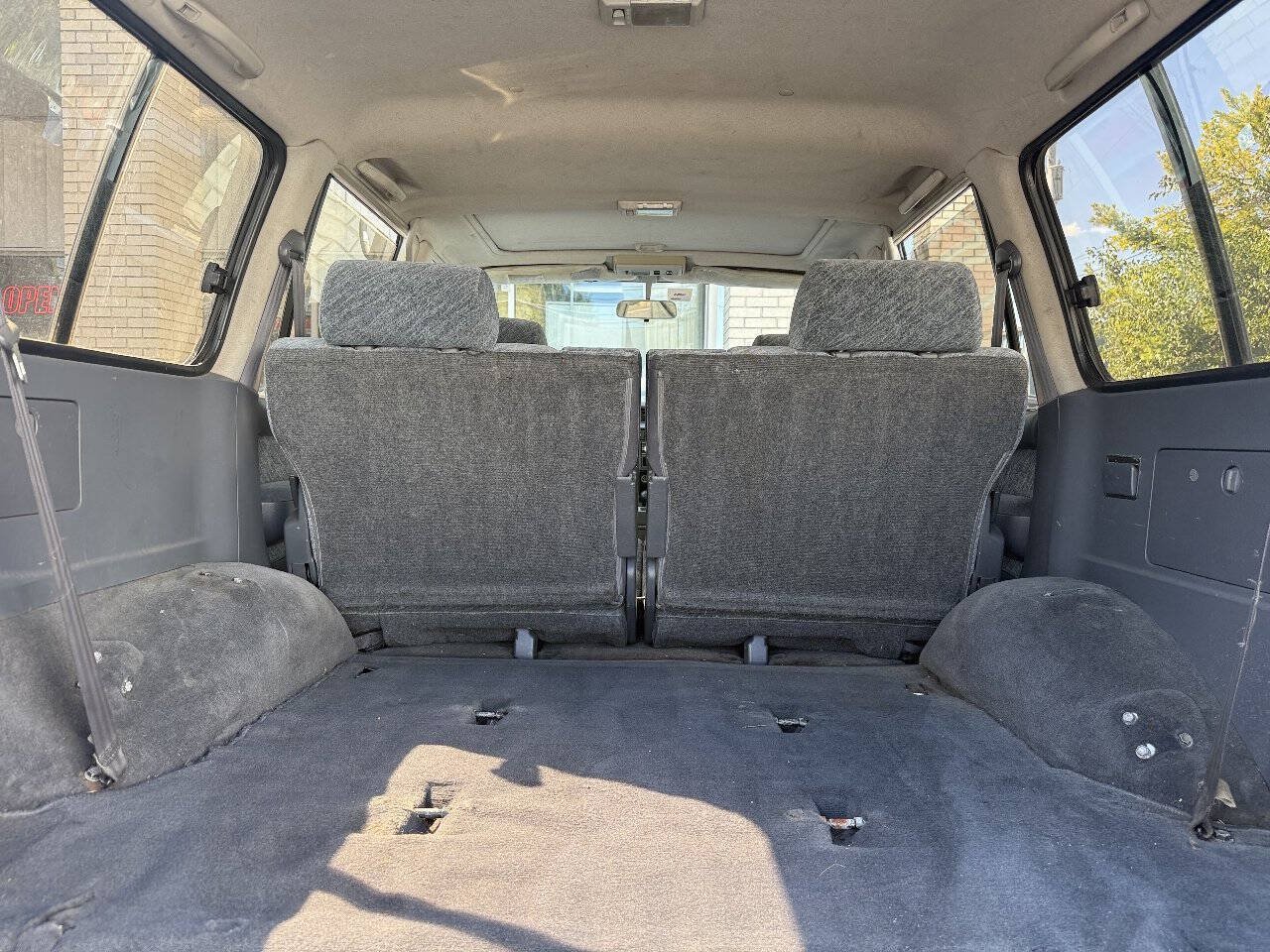 Used 1996 Toyota Land Cruiser w/ Convenience Pkg AWD/4WD image 16