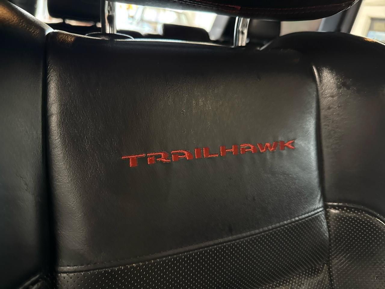 Used 2018 Jeep Grand Cherokee Trailhawk w/ Trailhawk Luxury Group AWD/4WD image 55
