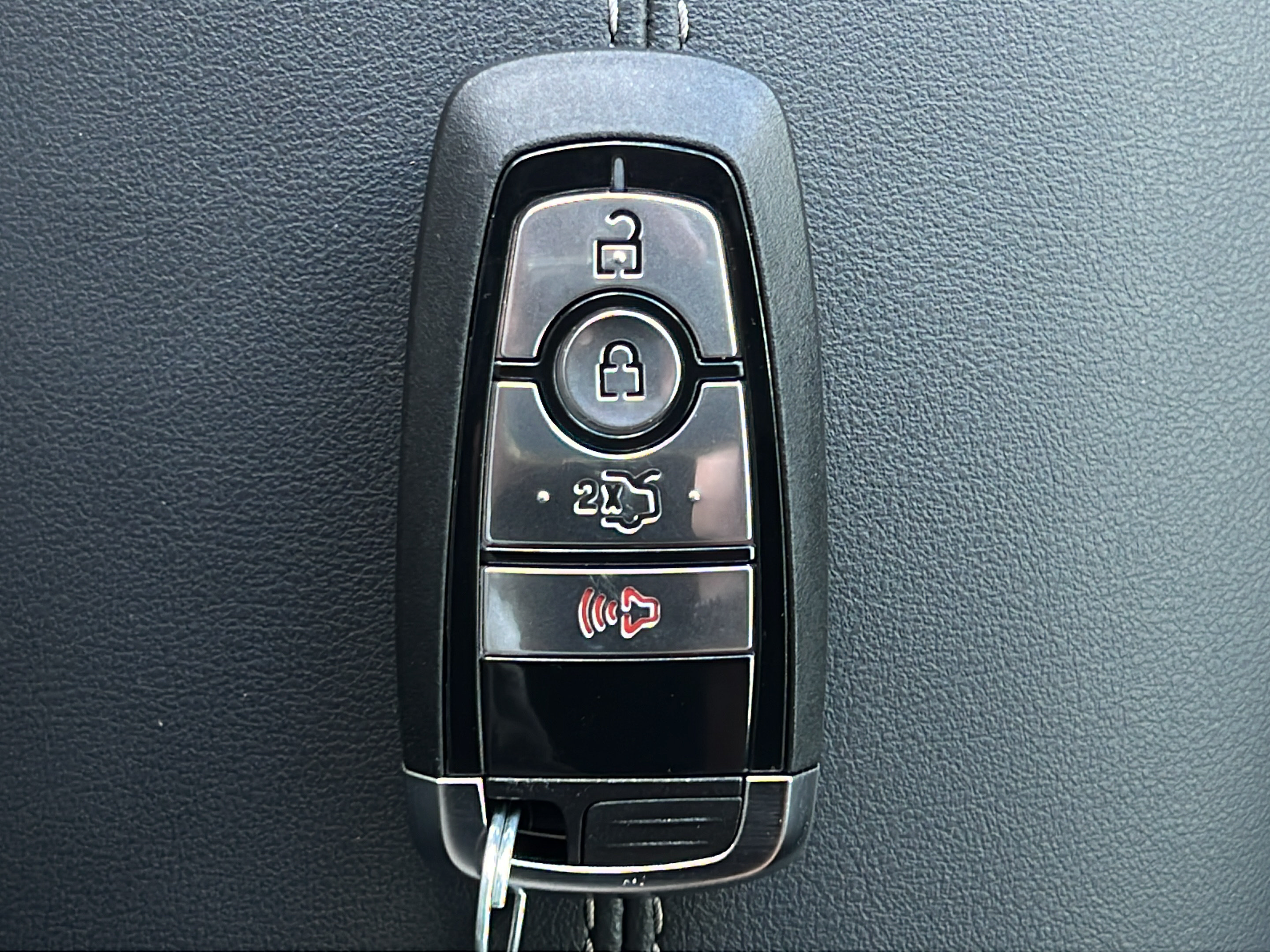 Used 2024 Ford Mustang Coupe RWD image 19