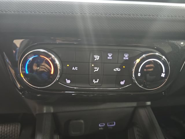 New 2026 Chevrolet TrailBlazer LT w/ LT Cold Weather Package AWD/4WD image 21