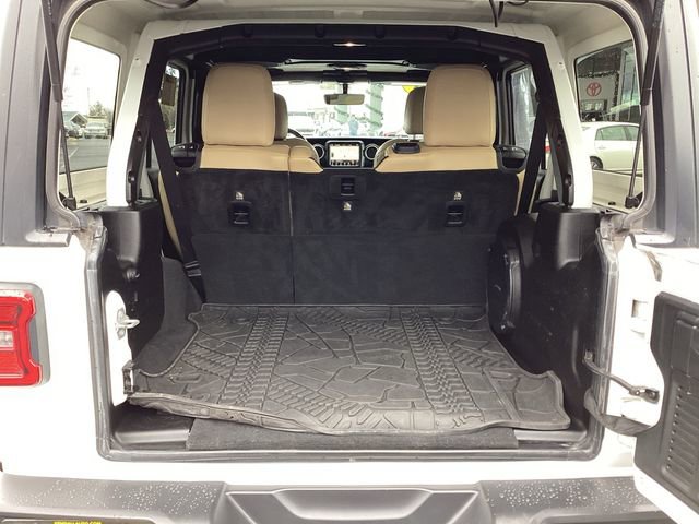 Used 2018 Jeep Wrangler Unlimited Sahara image 30