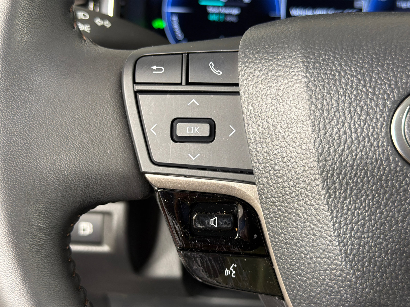 Used 2025 Toyota Camry XLE FWD image 25