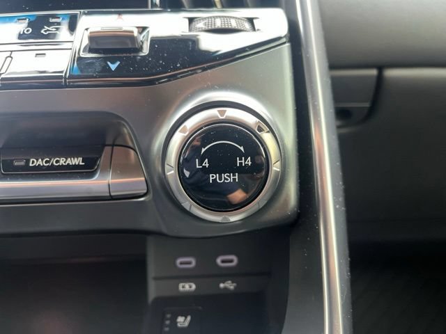 Used 2026 Lexus LX 700h Overtrail AWD/4WD image 15