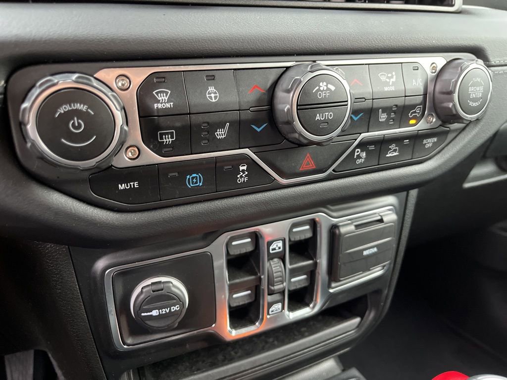 Used 2024 Jeep Wrangler High Altitude AWD/4WD image 42