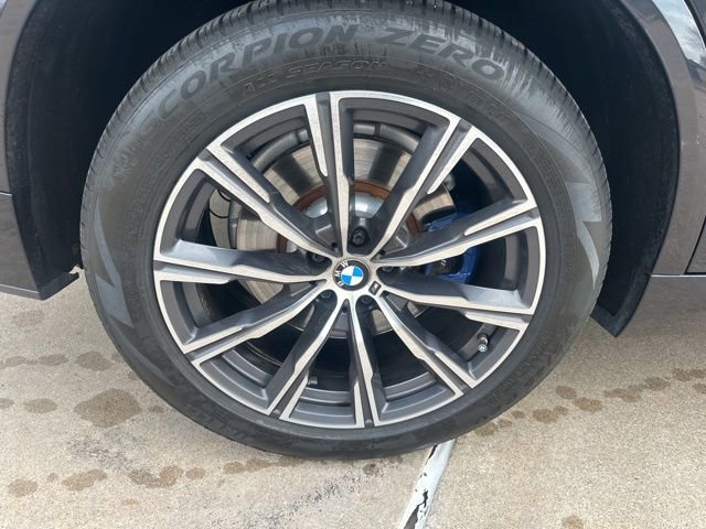 Used 2019 BMW X5 xDrive50i w/ M Sport Package image 10