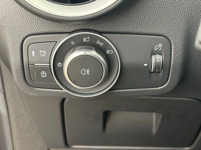 Used 2023 Alfa Romeo Stelvio Ti image 35