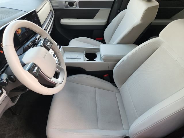 Used 2024 Hyundai Santa Fe SE FWD image 7