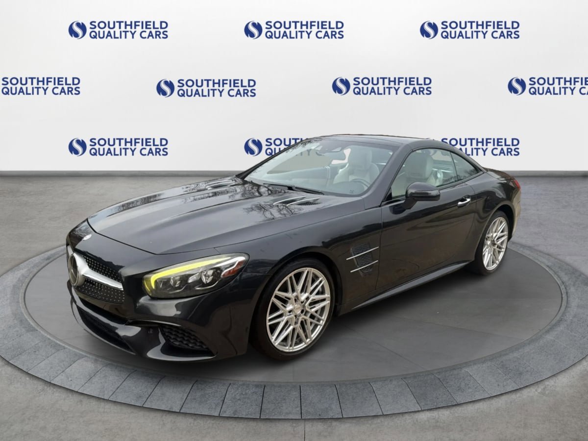 Used 2017 Mercedes-Benz SL 550 image 2
