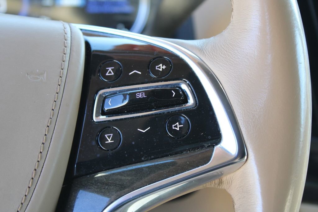 Used 2020 Cadillac Escalade Platinum w/ Escalade Sport Edition AWD/4WD image 29