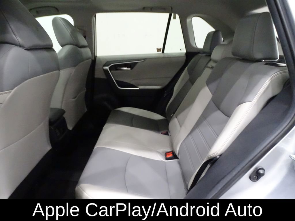 Used 2021 Toyota RAV4 XLE Premium image 13