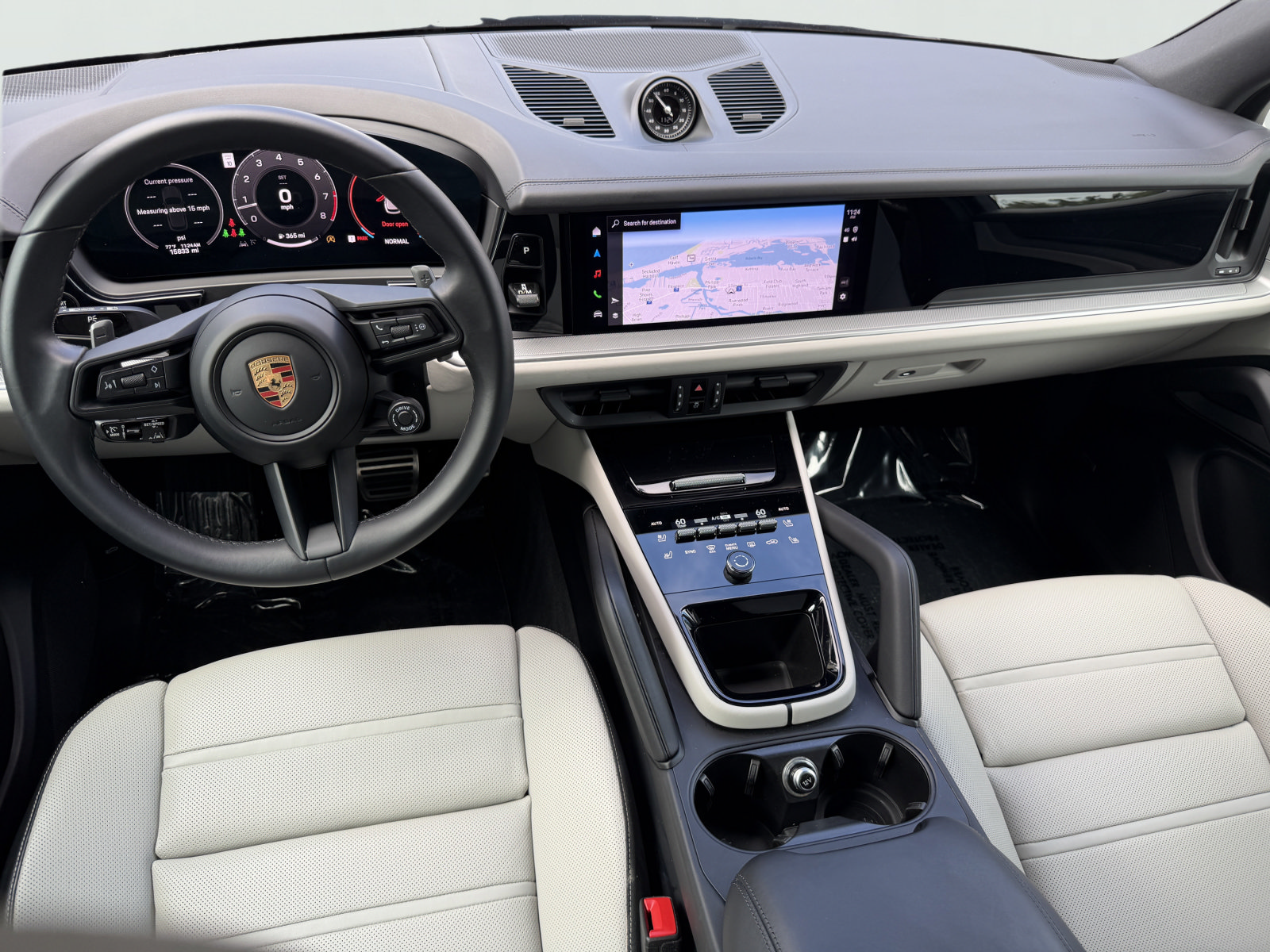 Certified 2024 Porsche Cayenne S AWD/4WD image 15