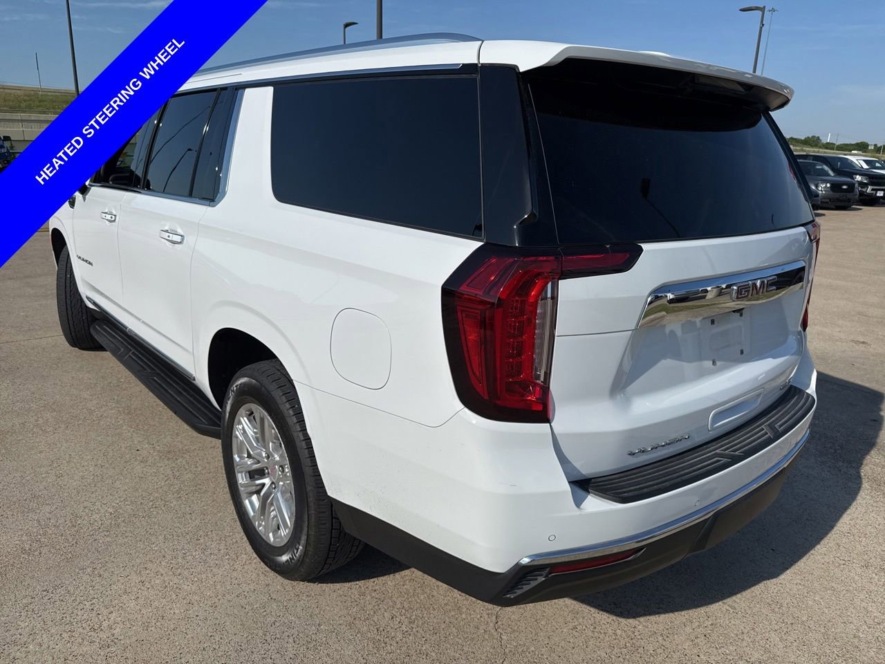 Used 2024 GMC Yukon XL SLT w/ SLT Luxury Package RWD image 8