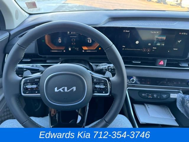 New 2026 Kia Carnival EX image 18