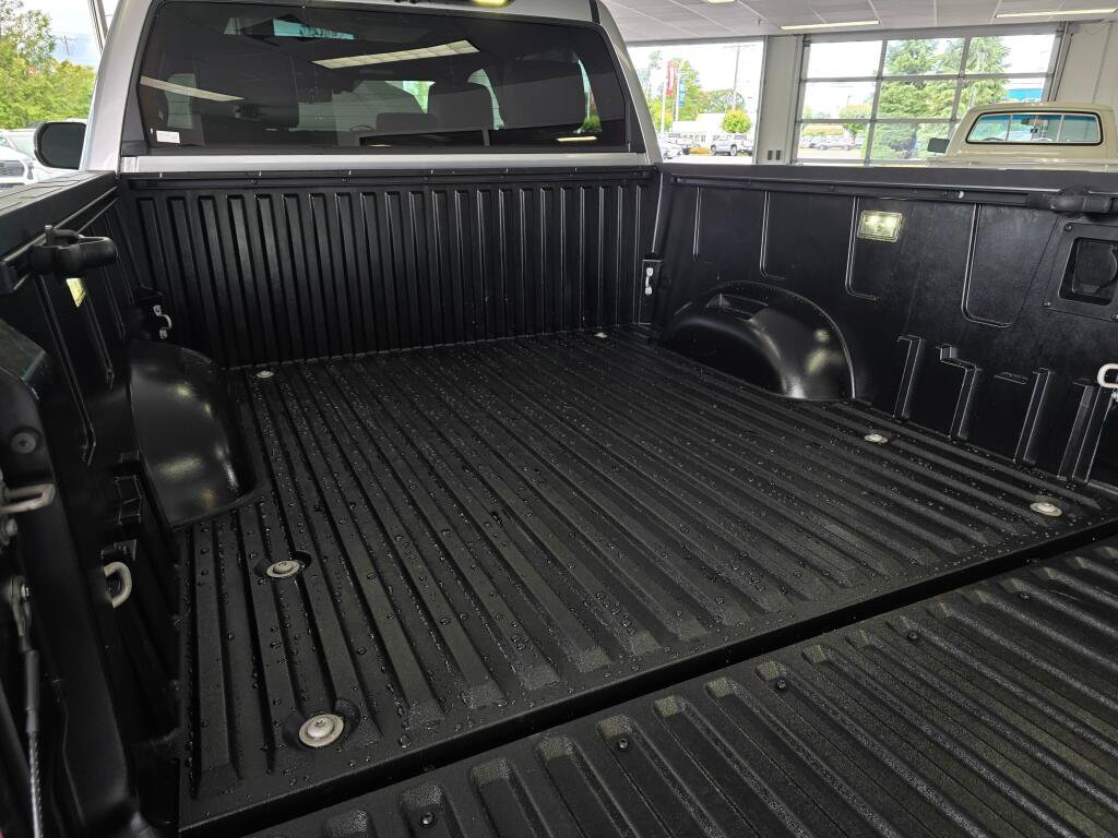 Used 2023 Toyota Tundra Platinum AWD/4WD image 15