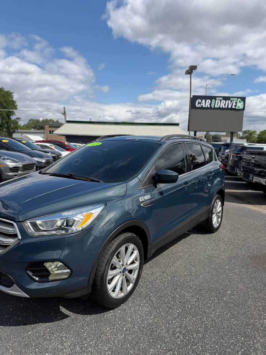Used 2019 Ford Escape SEL AWD/4WD image 2