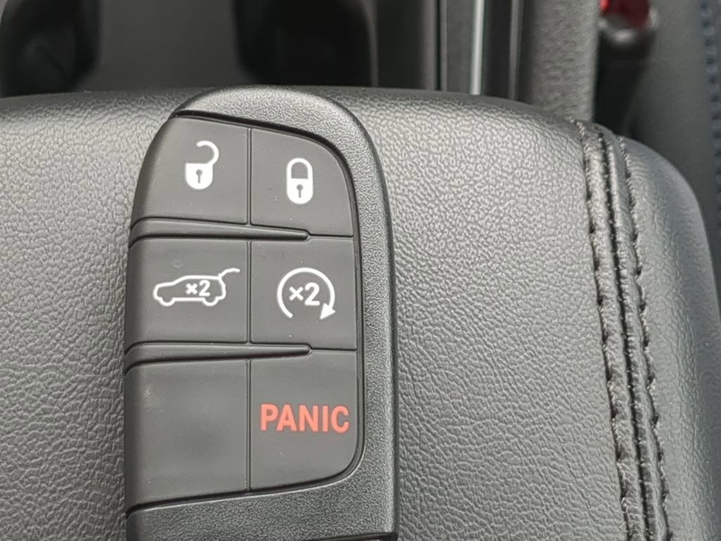 New 2025 Jeep Compass Latitude w/ Convenience Group image 26