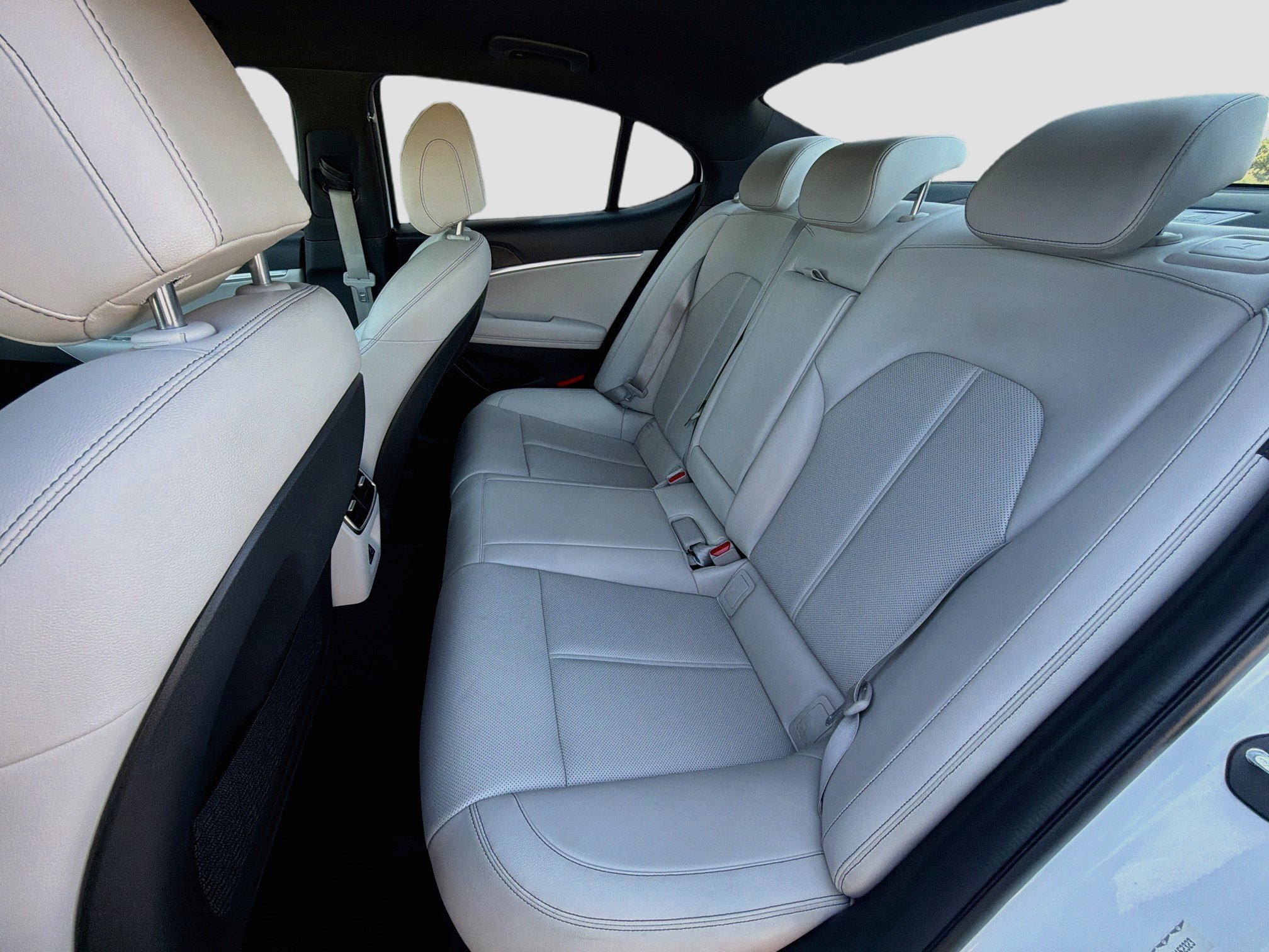 Used 2025 Genesis G70 2.5T AWD/4WD image 29